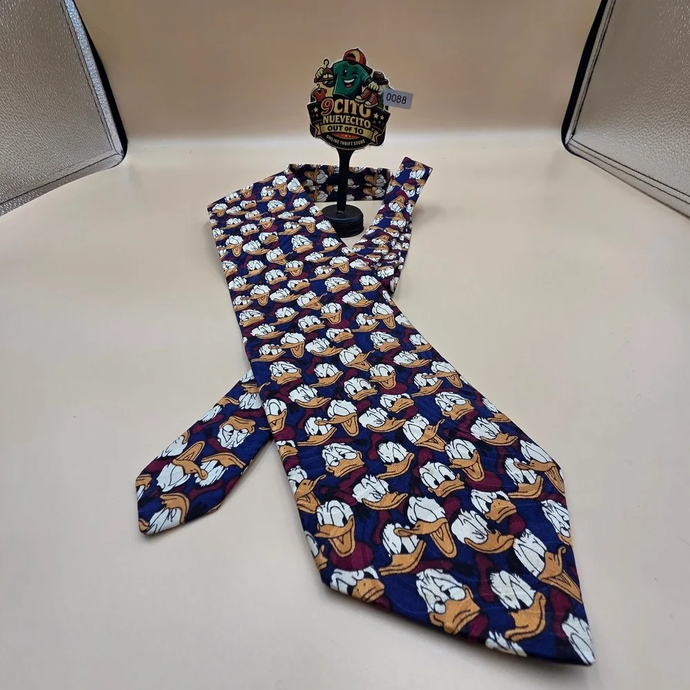 Vintage Disney Store Donald Duck Silk Tie Mens Navy Blue Character Print USA